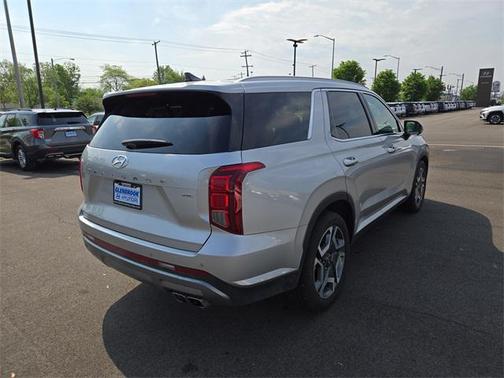 2025 Hyundai PALISADE SEL Premium