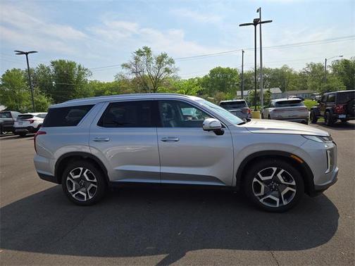 2025 Hyundai PALISADE SEL Premium