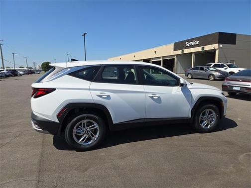 2025 Hyundai TUCSON SE