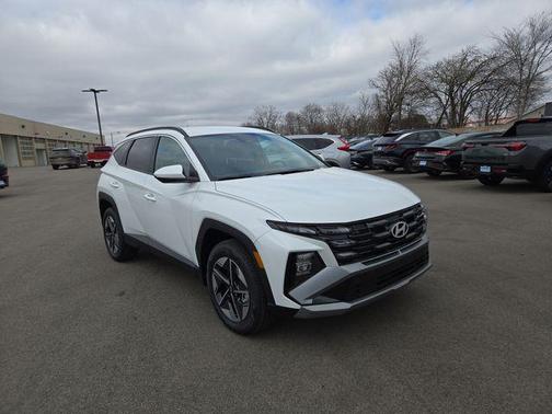 Creamy White Pearl 2026 Hyundai TUCSON Hybrid SEL
