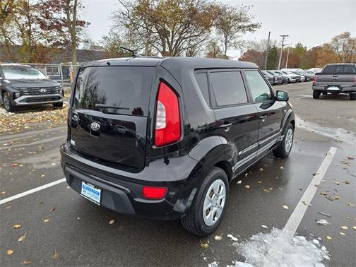 2013 Kia Soul Base