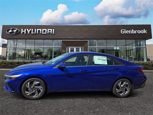 2025 Hyundai ELANTRA Limited