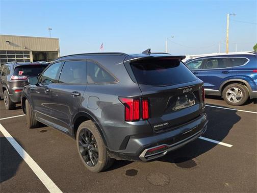 2023 Kia Sorento SX