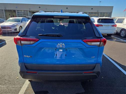 2019 Toyota RAV4 LE
