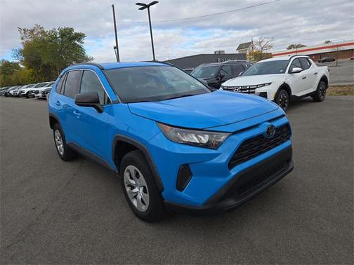 2019 Toyota RAV4 LE