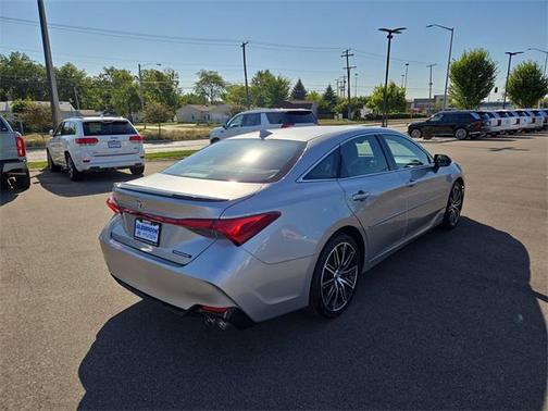 2019 Toyota Avalon Touring