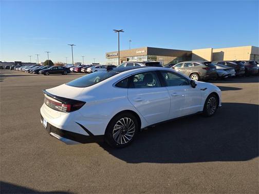 2026 Hyundai SONATA Hybrid Limited
