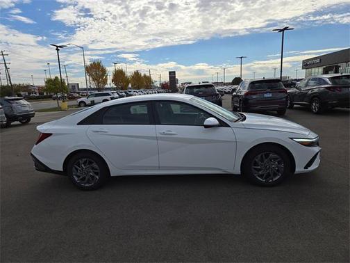 2026 Hyundai ELANTRA HEV Blue