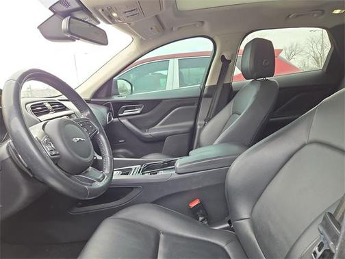 2017 Jaguar F-PACE 35t Premium