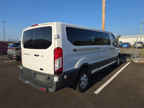 2017 Ford Transit-350 XLT