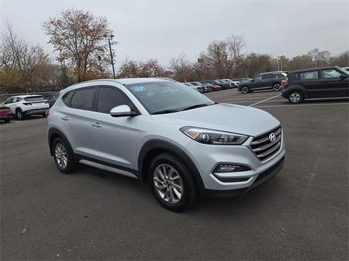 2017 Hyundai TUCSON SE Plus