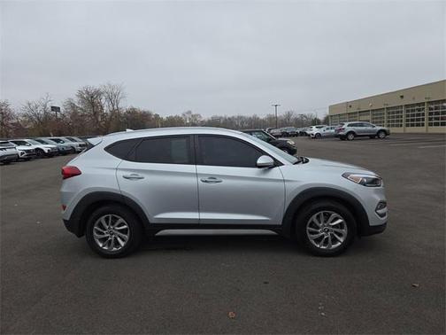 2017 Hyundai TUCSON SE Plus