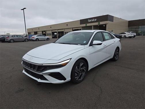 2025 Hyundai ELANTRA Limited