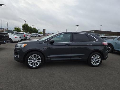 2021 Ford Edge Titanium