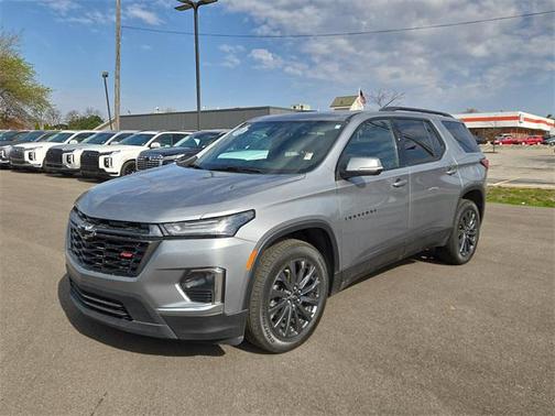 2023 Chevrolet Traverse RS