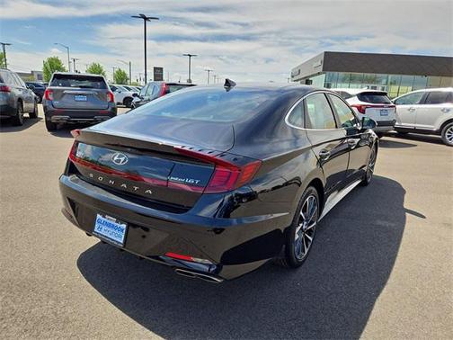 2022 Hyundai SONATA Limited