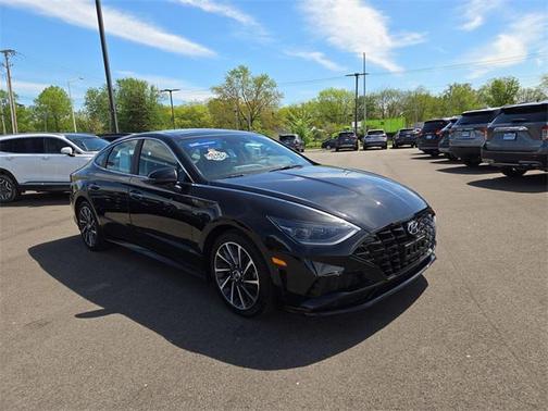 2022 Hyundai SONATA Limited
