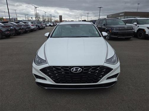 2022 Hyundai SONATA SEL