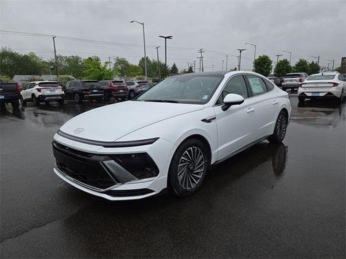 2025 Hyundai SONATA Hybrid Limited