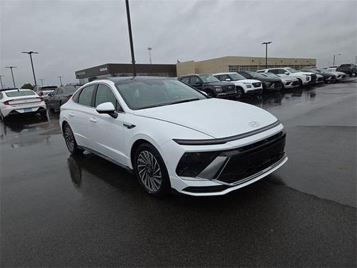 2025 Hyundai SONATA Hybrid Limited