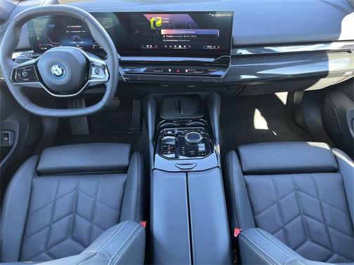 2025 BMW i5 eDrive40