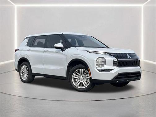 2024 Mitsubishi Outlander ES 2.5 2WD