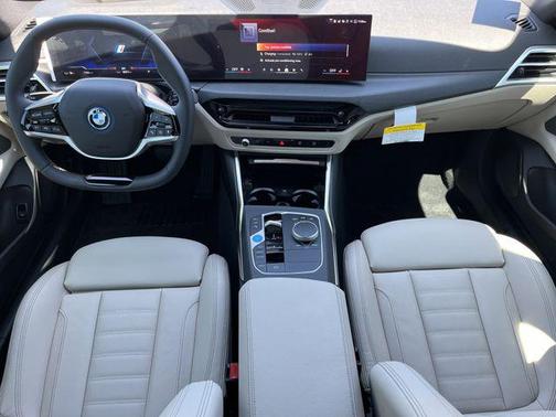 Vegas Red Metallic 2026 BMW i4 Gran Coupe eDrive40