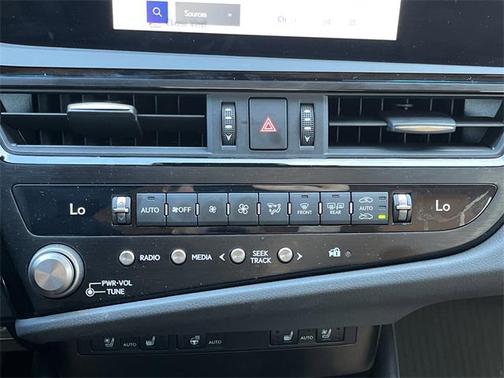 2025 Lexus ES 350 Base