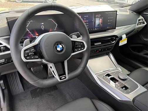 2026 BMW 230 230i