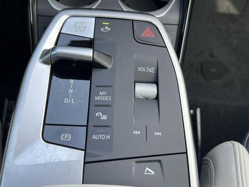 Vegas Red Metallic 2026 BMW X1 xDrive28i