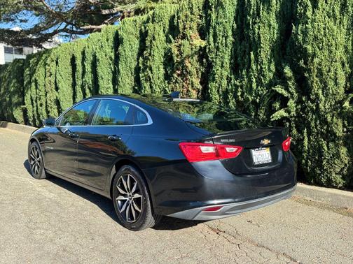 2017 Chevrolet Malibu 1LT