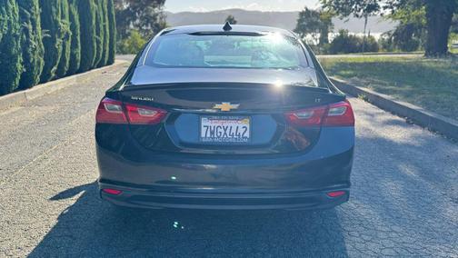 2017 Chevrolet Malibu 1LT