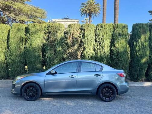 2012 Mazda Mazda3 i Sport