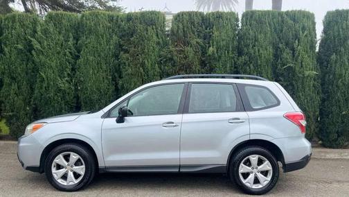 2015 Subaru Forester 2.5i