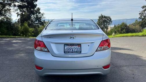 2012 Hyundai Accent SE