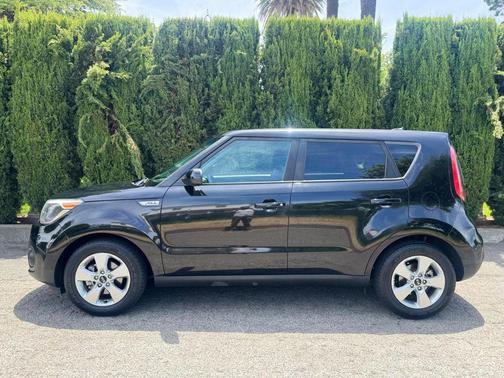 2017 Kia Soul Base