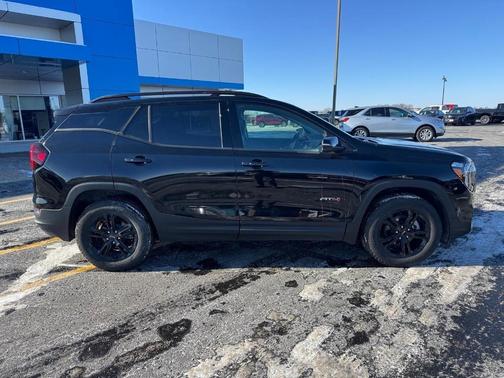 2024 GMC Terrain AT4