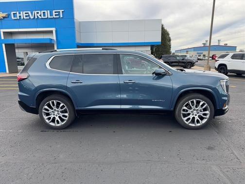 2024 GMC Acadia Denali