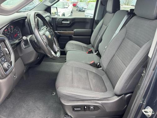 Shadow Gray Metallic 2020 Chevrolet Silverado 1500 LT