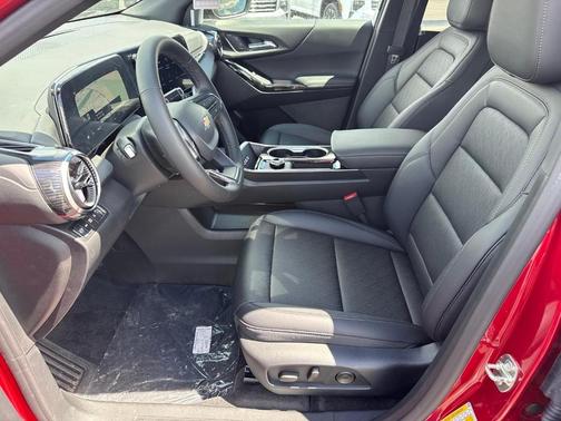 Radiant Red 2026 Chevrolet Equinox LT