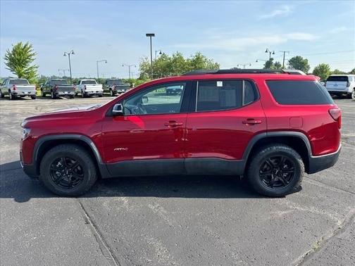 2023 GMC Acadia AT4
