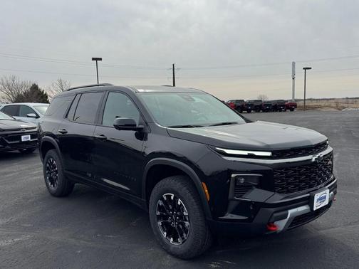 Mosaic Black Metallic 2026 Chevrolet Traverse Z71