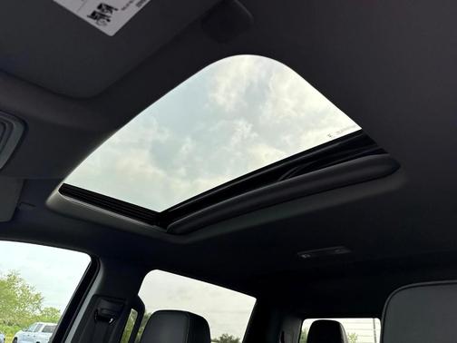 Onyx Black 2025 GMC Sierra 2500 Denali