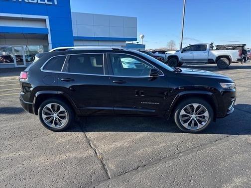 2019 Jeep Cherokee Overland