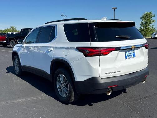 Summit White 2023 Chevrolet Traverse LT Cloth
