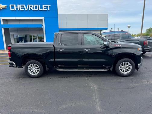 Black 2019 Chevrolet Silverado 1500 LT