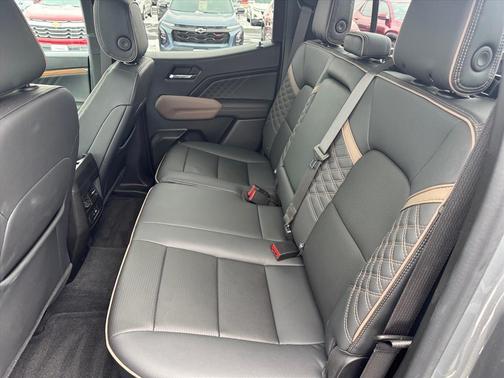 2024 GMC Canyon Denali