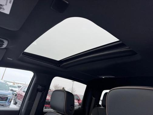 2024 GMC Canyon Denali