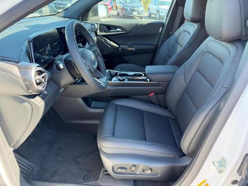 Summit White 2027 Chevrolet Equinox LT