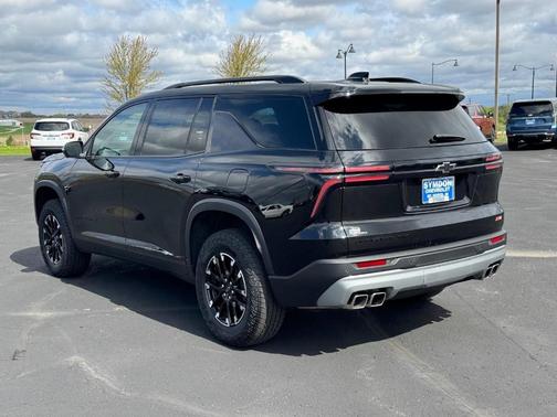Mosaic Black Metallic 2024 Chevrolet Traverse Z71